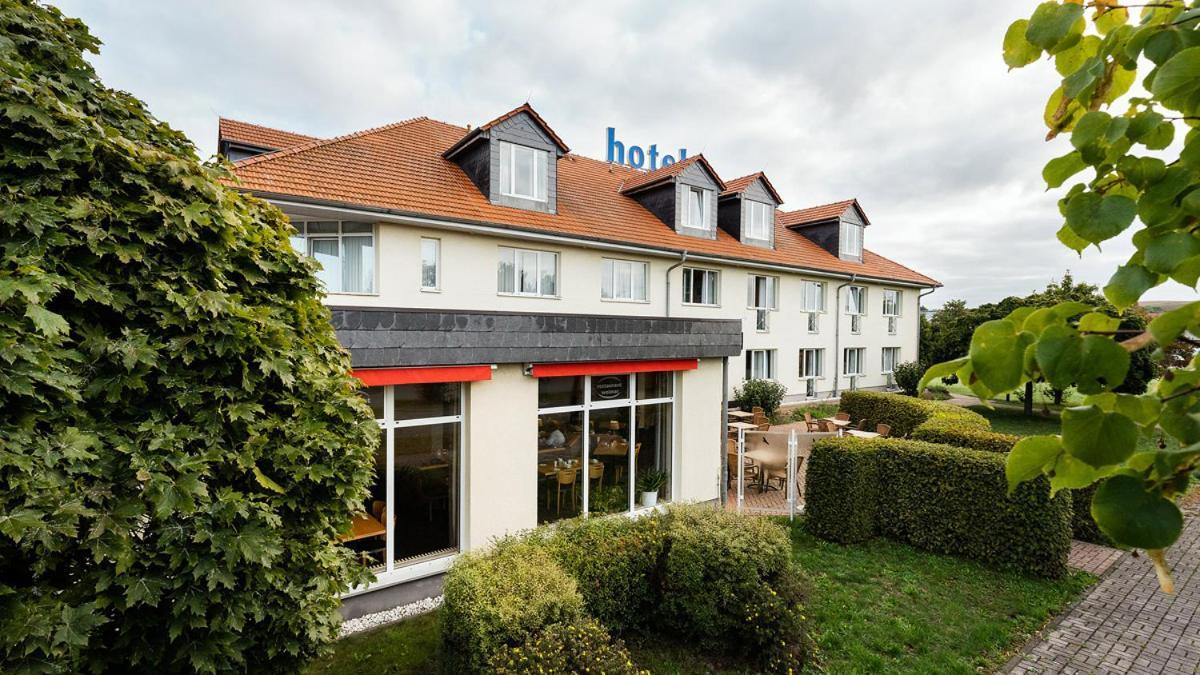 Hotel Ilmtal Mellingen Bagian luar foto