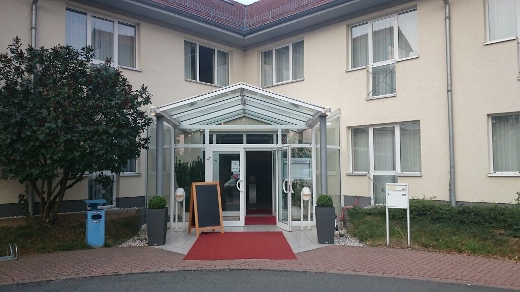 Hotel Ilmtal Mellingen Bagian luar foto